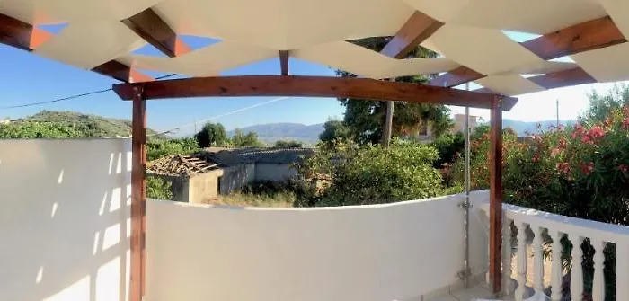 Beloussi Zakynthos Kır Evi Kypseli