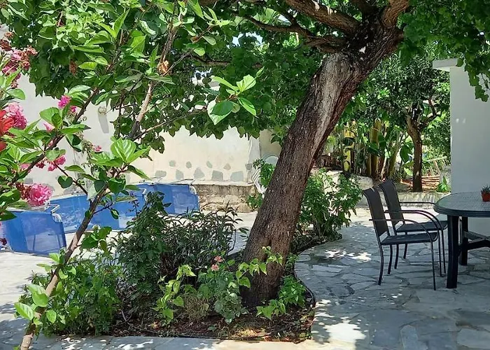 Beloussi Zakynthos * Kypseli